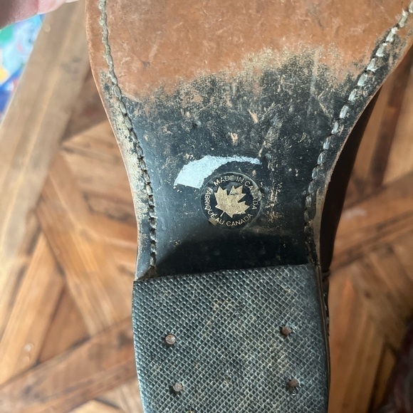 Beautiful Cowboy Boots made in Canada - Picture 4 of 6